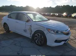 1HGCR2F77GA111217 2016 HONDA ACCORD