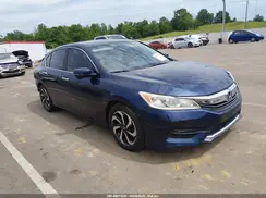 1HGCR2F77HA013404 2017 HONDA ACCORD