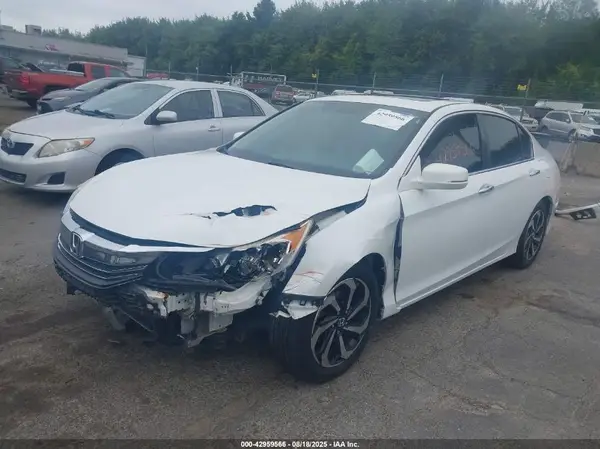 1HGCR2F77HA035659 2017 HONDA ACCORD - Image 2