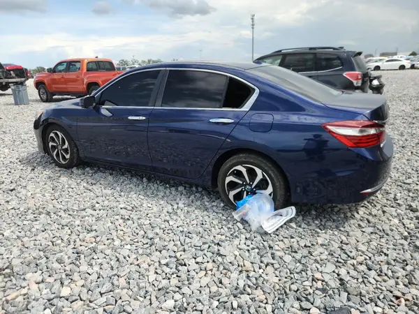 1HGCR2F77HA044619 2017 HONDA ACCORD - Image 2