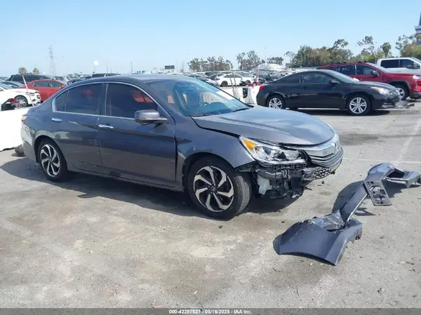 1HGCR2F77HA068662 2017 HONDA ACCORD - Image 1