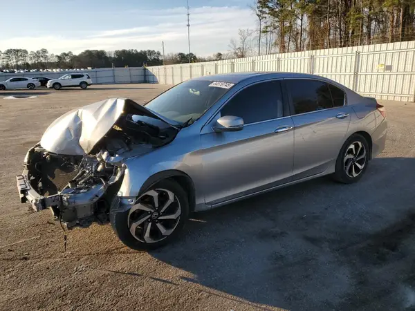1HGCR2F77HA108089 2017 HONDA ACCORD - Image 1