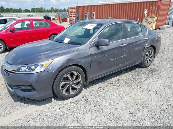 1HGCR2F77HA120775 2017 HONDA ACCORD - Image 2