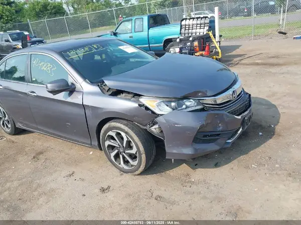 1HGCR2F77HA134921 2017 HONDA ACCORD - Image 1