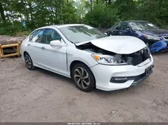 1HGCR2F77HA155414 2017 HONDA ACCORD