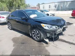 1HGCR2F77HA200660 2017 HONDA ACCORD
