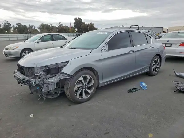 1HGCR2F77HA209410 2017 HONDA ACCORD - Image 1