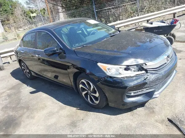 1HGCR2F77HA243766 2017 HONDA ACCORD - Image 1