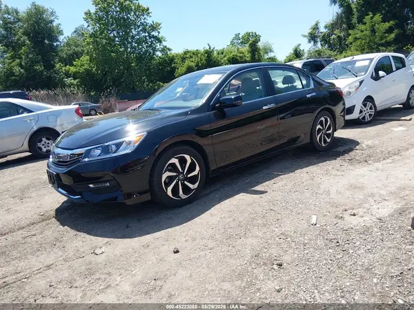 1HGCR2F77HA258669 2017 HONDA ACCORD - Image 2