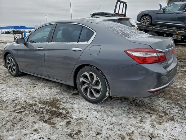 1HGCR2F77HA292885 2017 HONDA ACCORD - Image 2
