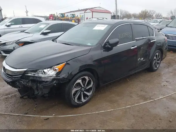 1HGCR2F78GA086246 2016 HONDA ACCORD - Image 2