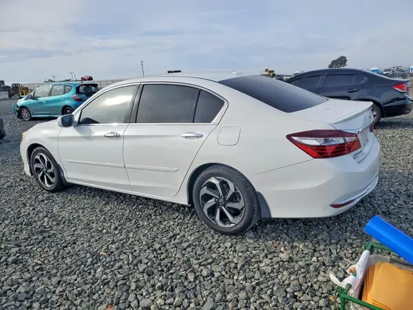 1HGCR2F78GA108813 2016 HONDA ACCORD - Image 2