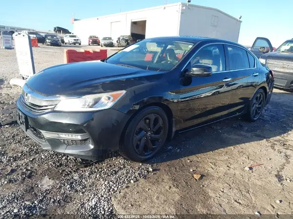 1HGCR2F78GA126633 2016 HONDA ACCORD - Image 2