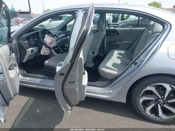 1HGCR2F78GA221855 2016 HONDA ACCORD - Image 8