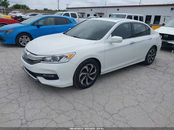 1HGCR2F78HA004839 2017 HONDA ACCORD - Image 2