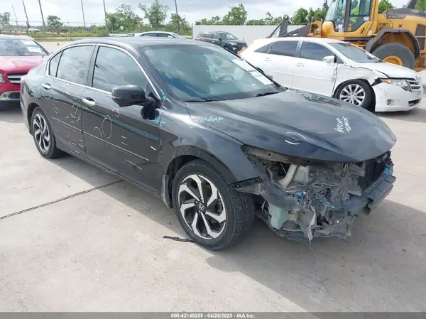 1HGCR2F78HA045861 2017 HONDA ACCORD - Image 1