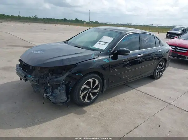 1HGCR2F78HA045861 2017 HONDA ACCORD - Image 2