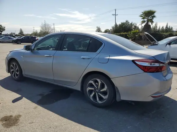 1HGCR2F78HA074292 2017 HONDA ACCORD - Image 2