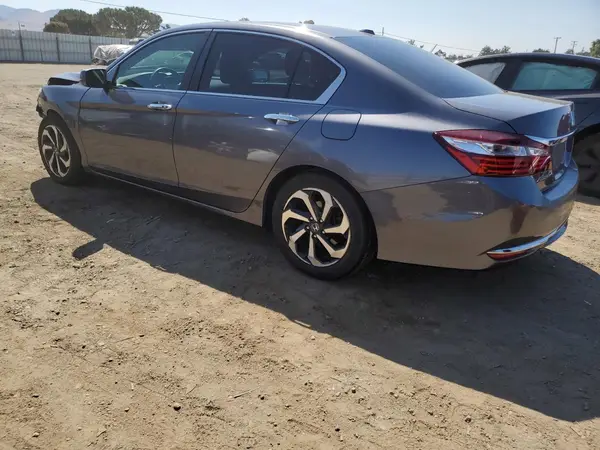 1HGCR2F78HA105668 2017 HONDA ACCORD - Image 2