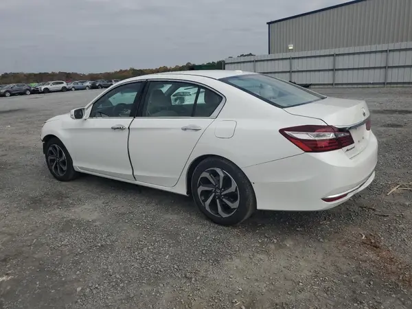 1HGCR2F78HA110854 2017 HONDA ACCORD - Image 2