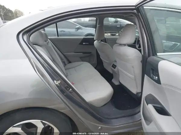 1HGCR2F78HA140307 2017 HONDA ACCORD - Image 8