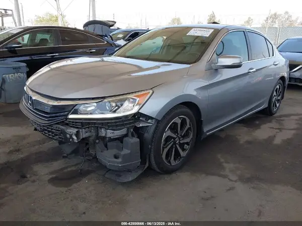 1HGCR2F78HA142882 2017 HONDA ACCORD - Image 2