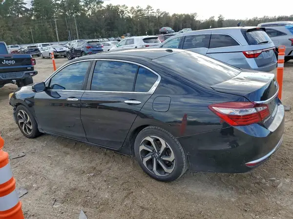 1HGCR2F78HA164607 2017 HONDA ACCORD - Image 2