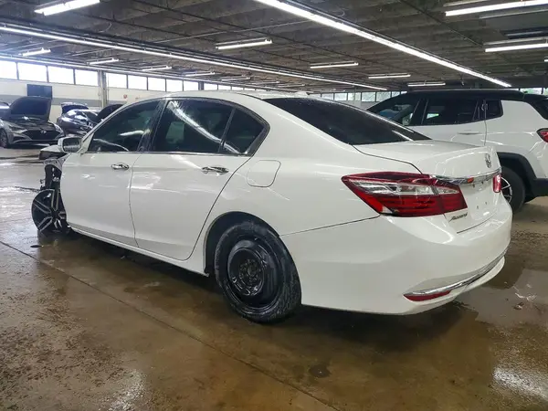 1HGCR2F78HA166986 2017 HONDA ACCORD - Image 2