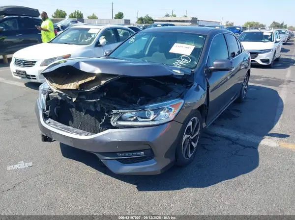 1HGCR2F78HA201803 2017 HONDA ACCORD - Image 2