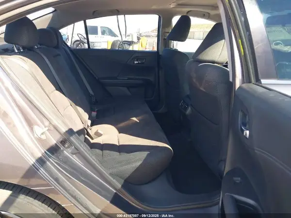 1HGCR2F78HA201803 2017 HONDA ACCORD - Image 8