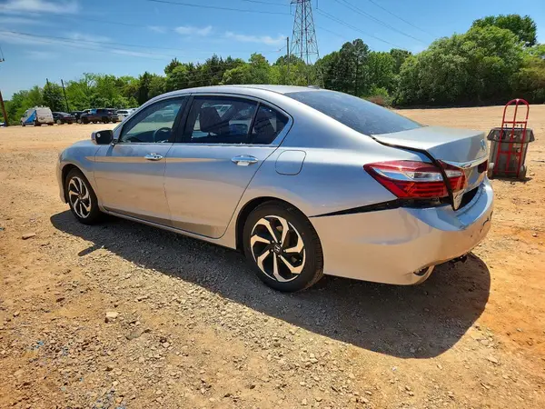 1HGCR2F78HA211392 2017 HONDA ACCORD - Image 2