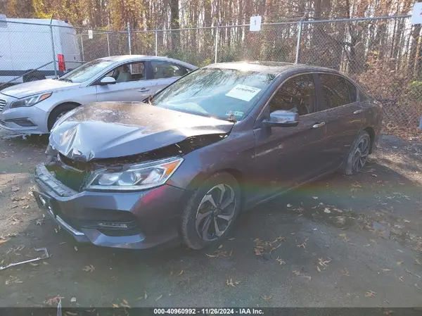 1HGCR2F78HA220156 2017 HONDA ACCORD - Image 2