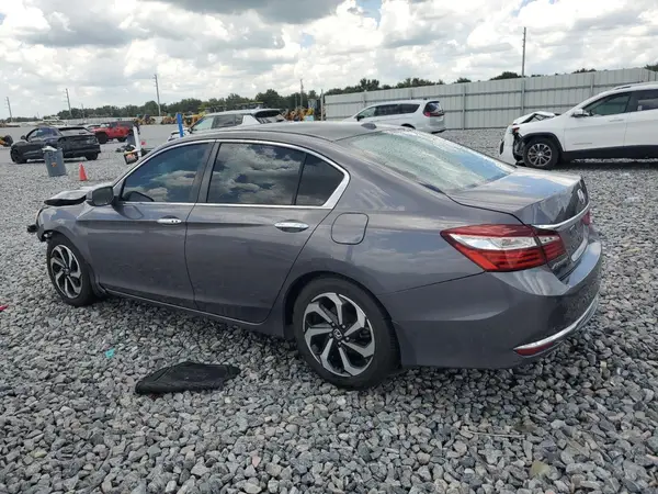 1HGCR2F78HA295620 2017 HONDA ACCORD - Image 2
