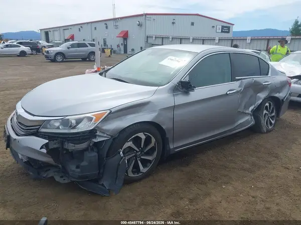 1HGCR2F78HA803102 2017 HONDA ACCORD - Image 2
