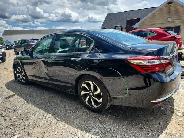 1HGCR2F79GA233867 2016 HONDA ACCORD - Image 2