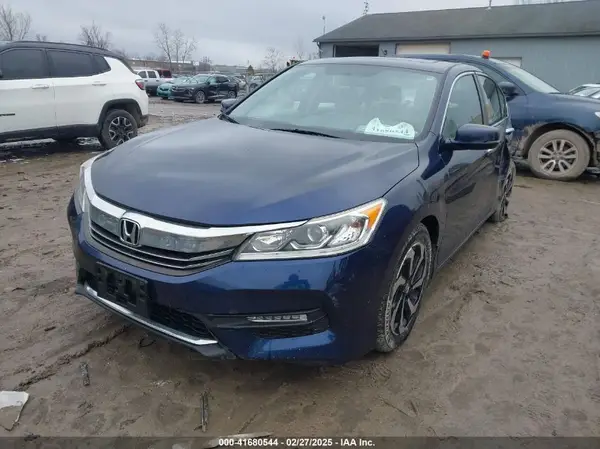 1HGCR2F79HA000394 2017 HONDA ACCORD - Image 2