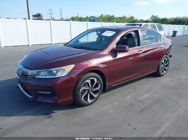 1HGCR2F79HA154796 2017 HONDA ACCORD - Image 2
