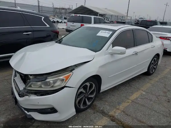 1HGCR2F79HA179777 2017 HONDA ACCORD - Image 2