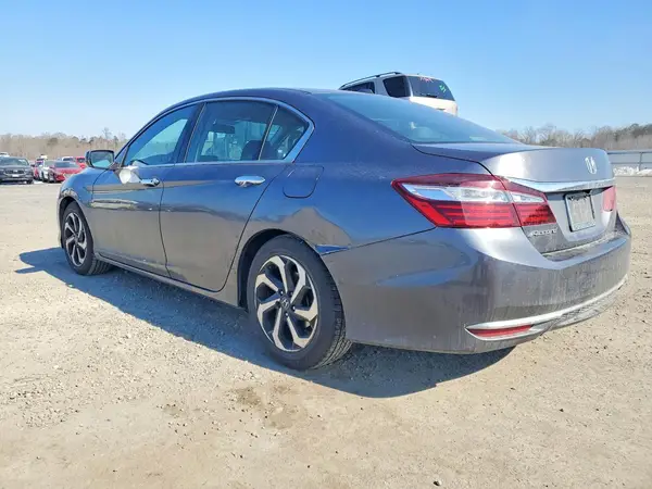1HGCR2F79HA182453 2017 HONDA ACCORD - Image 2