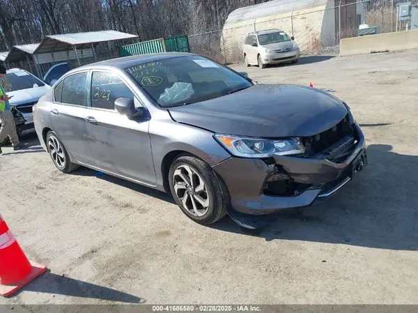 1HGCR2F79HA256809 2017 HONDA ACCORD - Image 1