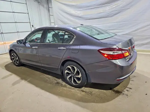 1HGCR2F79HA267504 2017 HONDA ACCORD - Image 2