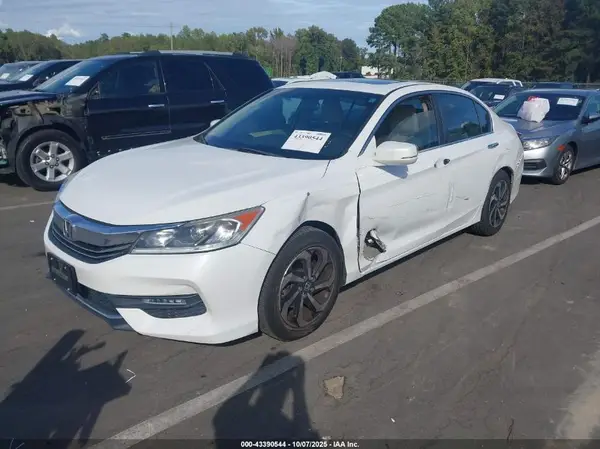 1HGCR2F7XGA147760 2016 HONDA ACCORD - Image 2