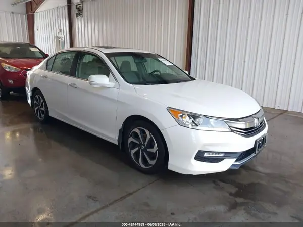 1HGCR2F7XGA172075 2016 HONDA ACCORD - Image 1