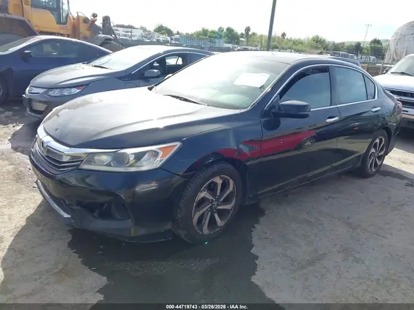 1HGCR2F7XGA214549 2016 HONDA ACCORD - Image 2