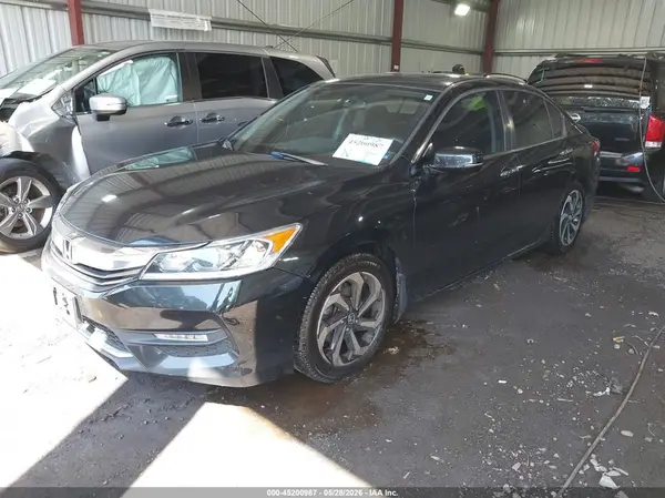 1HGCR2F7XGA233778 2016 HONDA ACCORD - Image 2