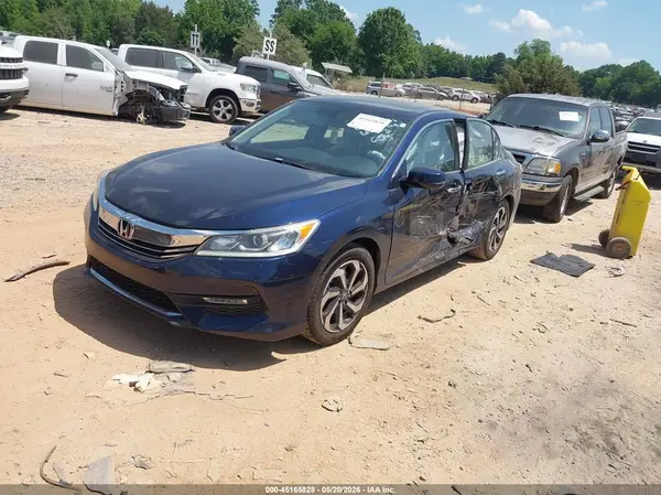1HGCR2F7XHA028804 2017 HONDA ACCORD - Image 2