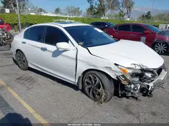 1HGCR2F7XHA032433 2017 HONDA ACCORD
