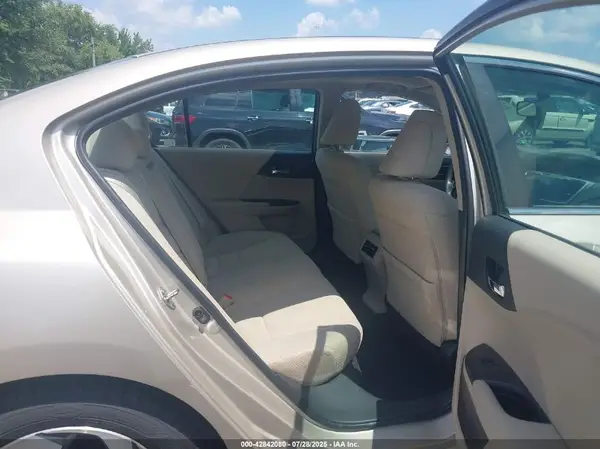 1HGCR2F7XHA044646 2017 HONDA ACCORD - Image 8