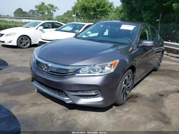 1HGCR2F7XHA055100 2017 HONDA ACCORD - Image 2
