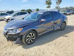 1HGCR2F7XHA068669 2017 HONDA ACCORD